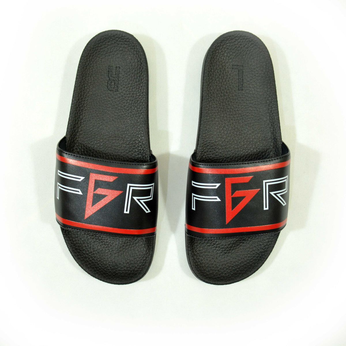 Yeezy Slide Sizing Guide – How Do They Fit? 2026 Size Chart & Fit Review