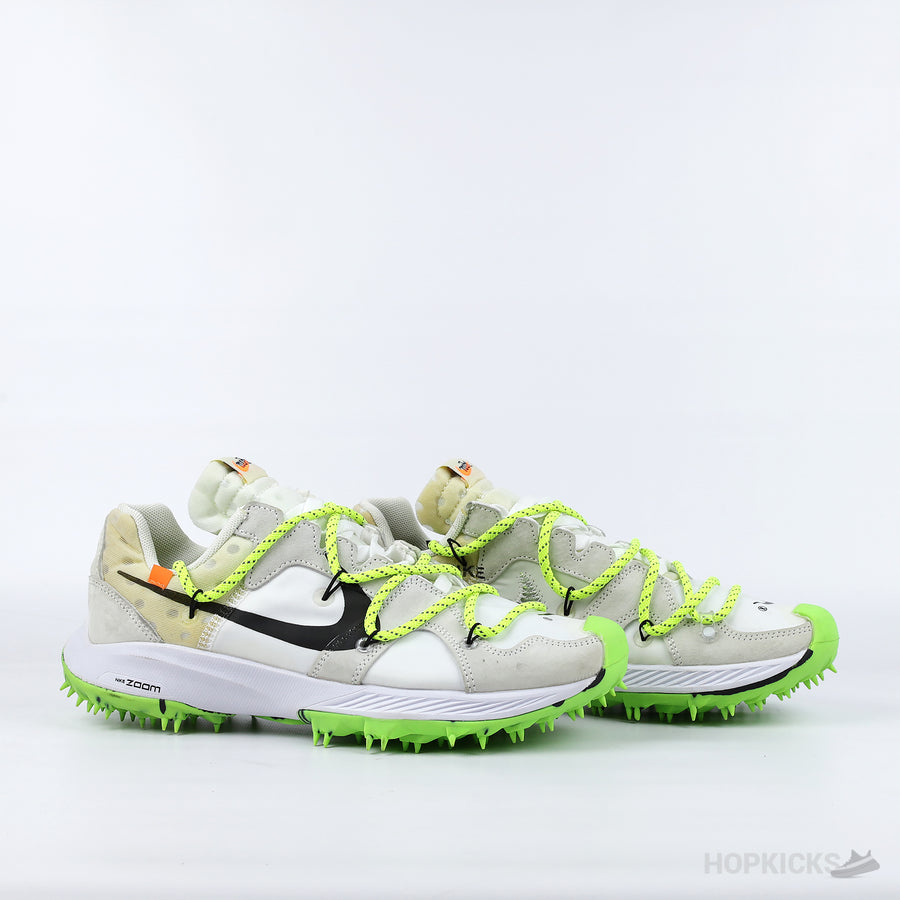 OW X Zoom Terra Kiger 5 White (Slightly Stained)