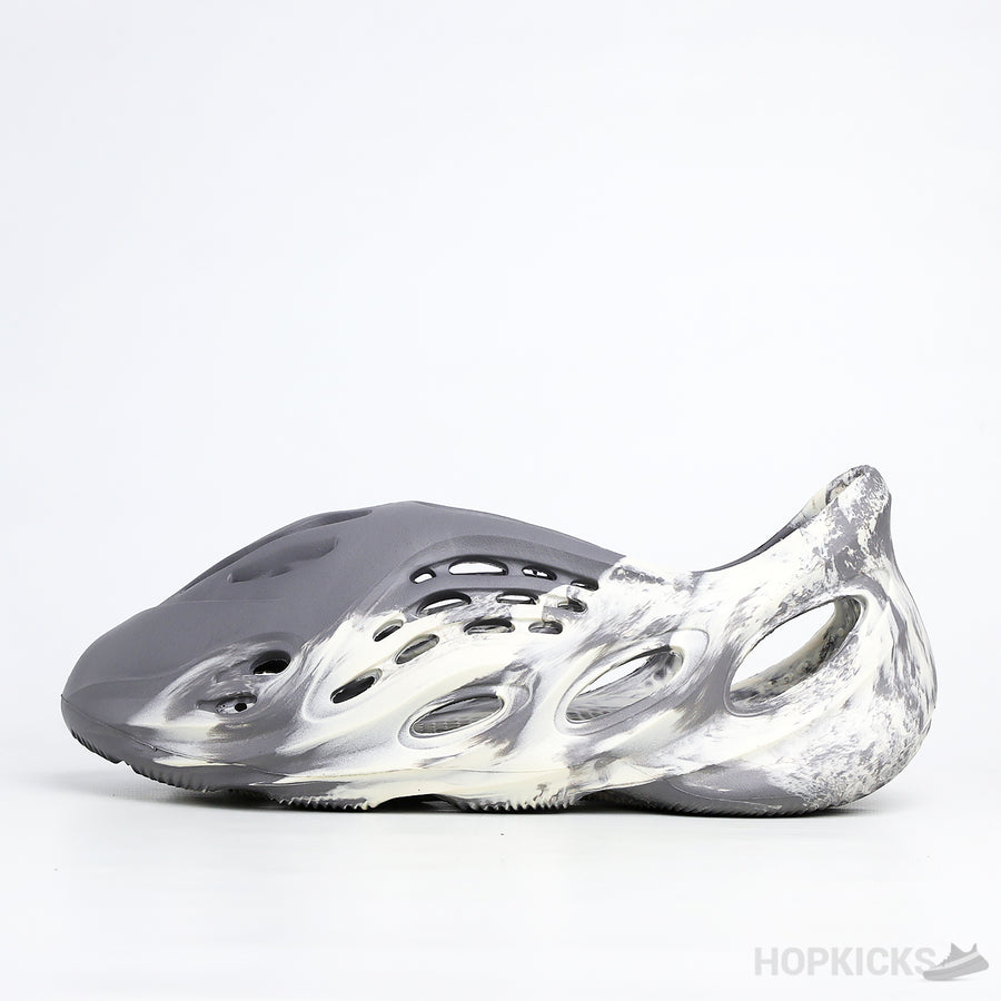 Yzy Foam RNNR Moon Gray (Premium)