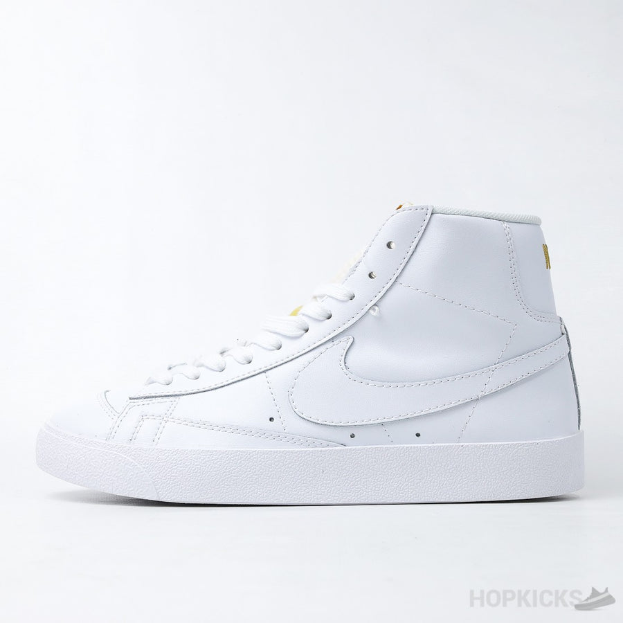 NK Blazer Mid LX 'Lucky Charm' - White