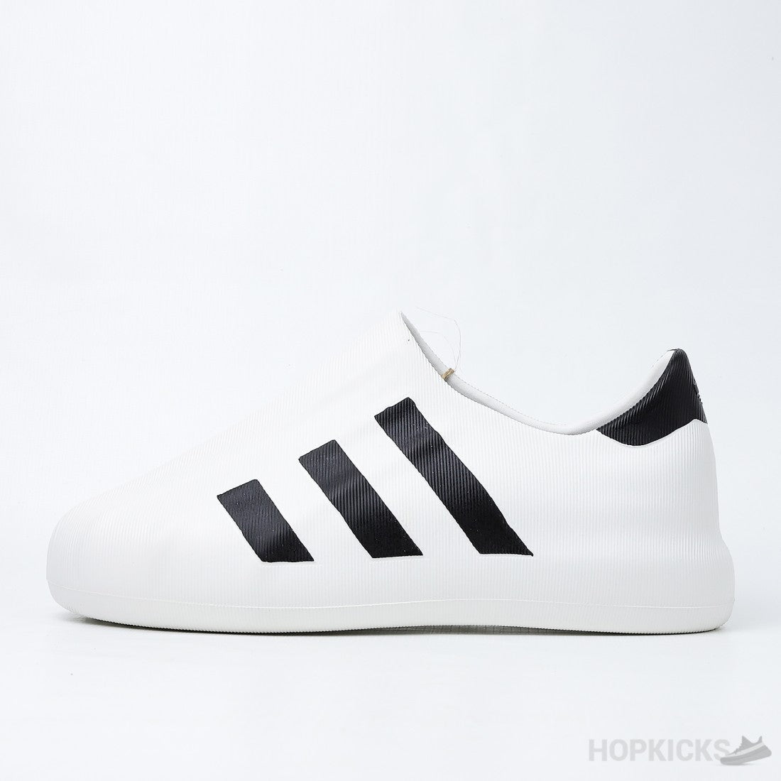 Superstar Sizing Guide – How Do They Fit? 2026 Size Chart & Fit Review