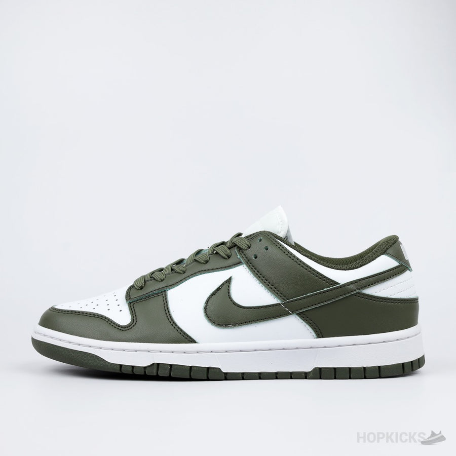 NK Dunk Low Medium Olive