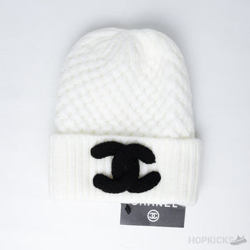 CHNL Pre-owned Cashmere Beanie in White