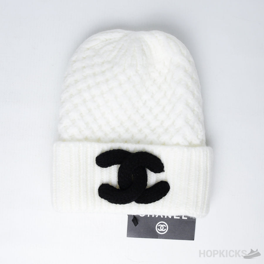 CHNL Pre-owned Cashmere Beanie in White
