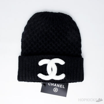 CHNL Pre-owned Cashmere Beanie in Black