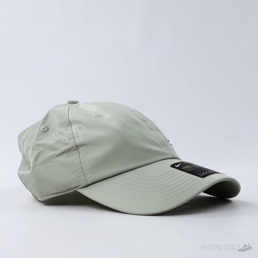NK Sportswear Heritage 86 Cap – Pale Vanilla / Metallic Silver