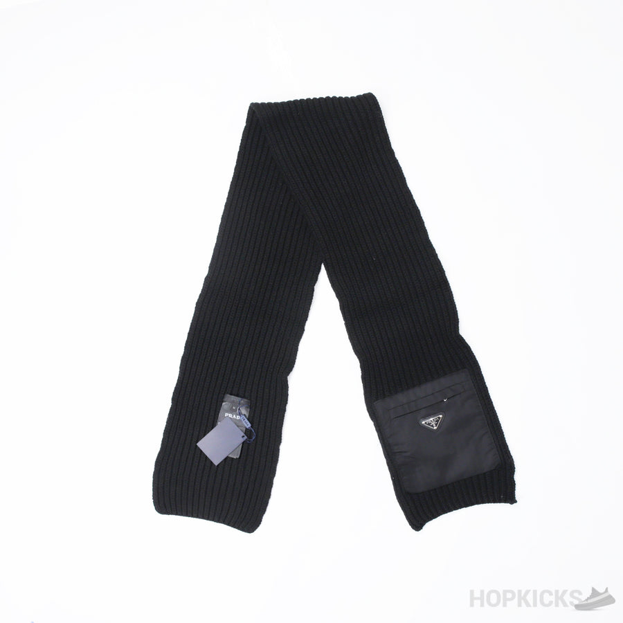 PRD Zipped Pocket Knitted Scarf