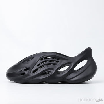 Yzy Foam RNNR Black (Premium Plus Batch)
