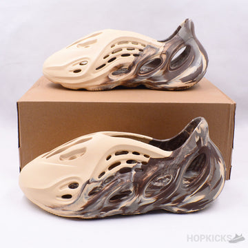 Yzy Foam RNNER MX Cream Clay