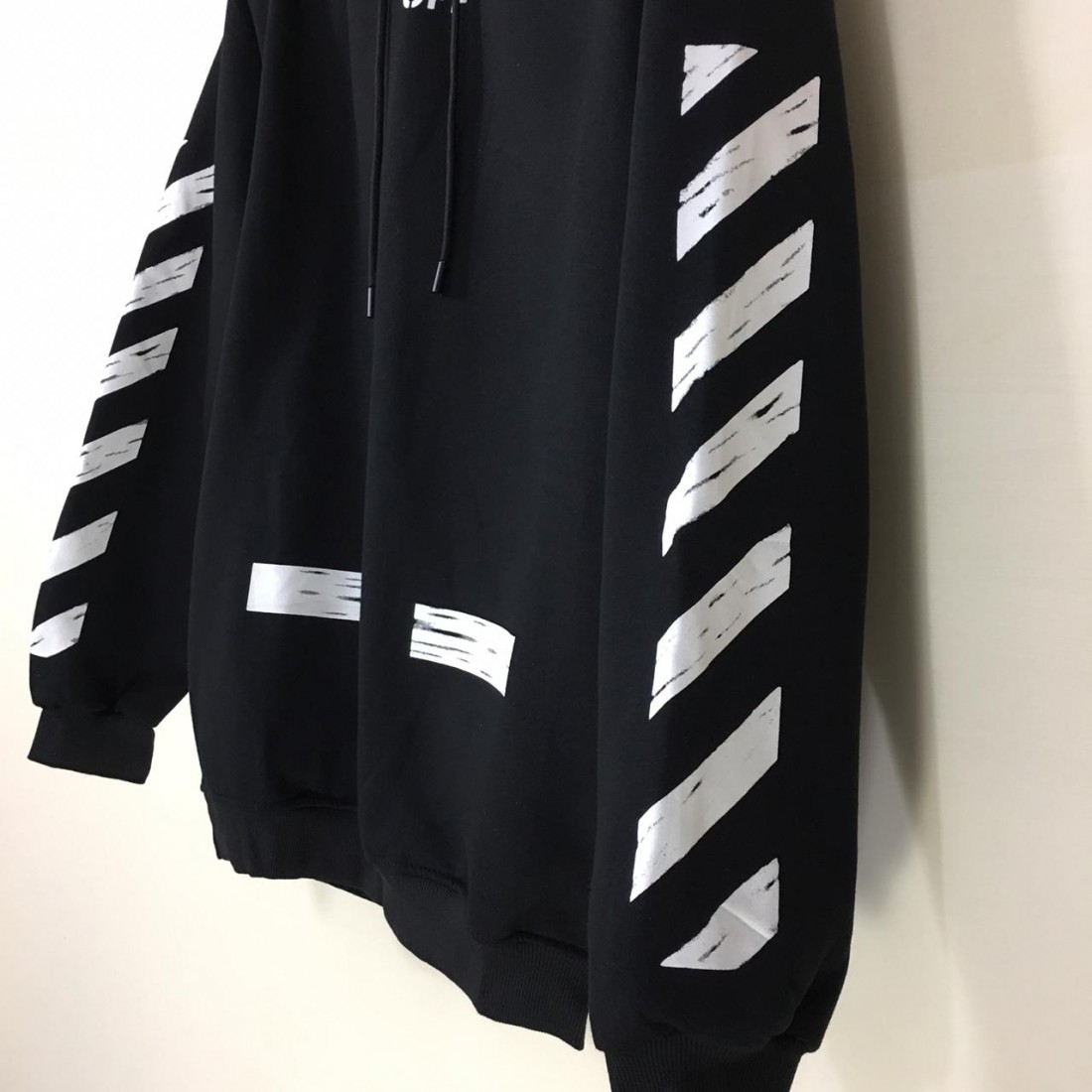 off white classic arrow hoodie