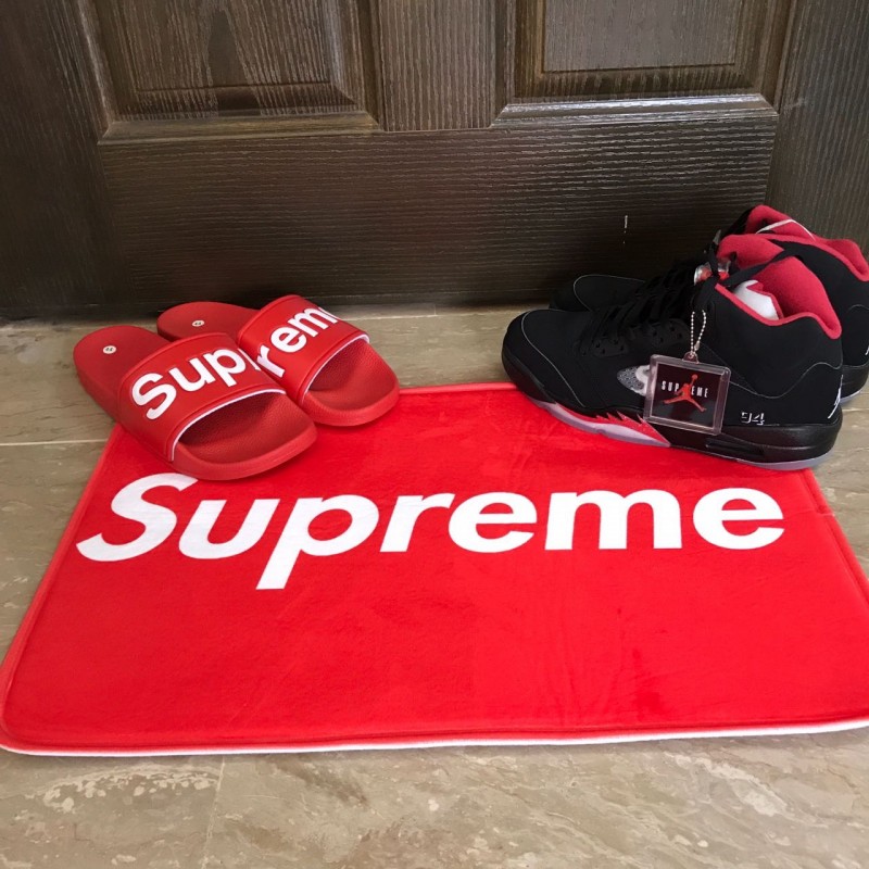 Supreme Red Mat