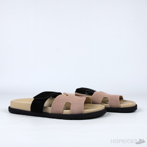 Hermes Chypre Sandals Rose Perle / Noir