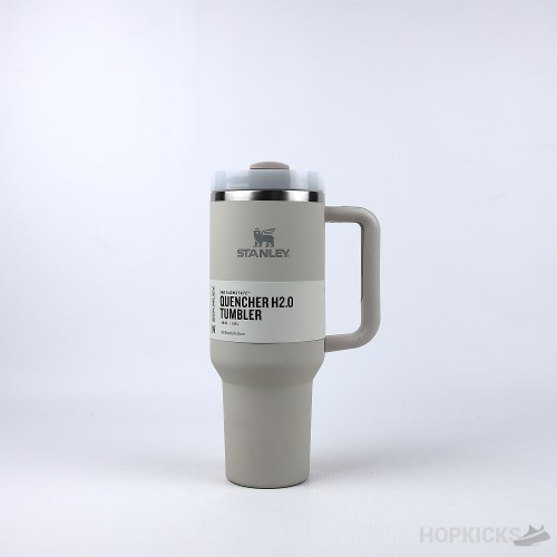 STANLEY Quencher H2.0 FlowState Tumbler Grey (1.18L) (Dot Perfect)