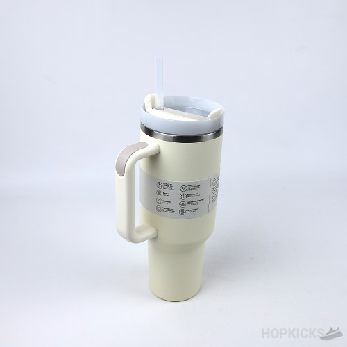 STANLEY Quencher H2.0 FlowState Tumbler Off White (1.18L) (Dot Perfect)