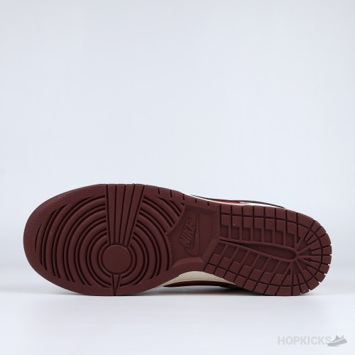 "Nike Dunk Low Valentine's Day 2024 Alternate [Without box]"