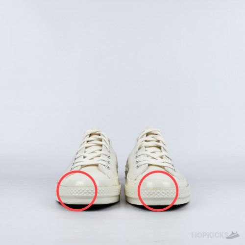 Play X Converse CT Low White (Dot Perfect) (Slightly Stained) Play X Converse CT Low White (Dot Perfect) (Slightly Stained)