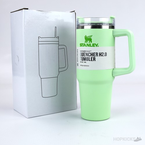 Quencher H2.0 FlowState Tumbler Light Green 30 oz