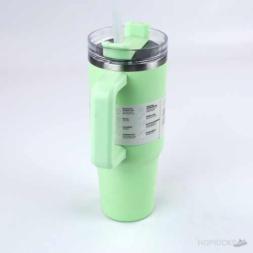 Quencher H2.0 FlowState Tumbler Light Green 30 oz