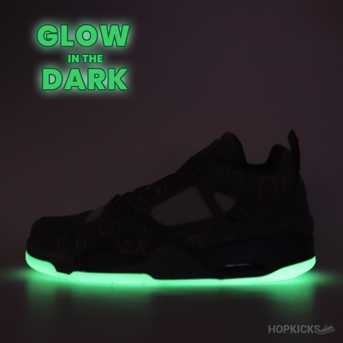 Air Jordan 4 x Kaws Grey (Glow in the Dark) (Premium Batch) Air Jordan 4 x Kaws Grey (Glow in the Dark) (Premium Batch)
