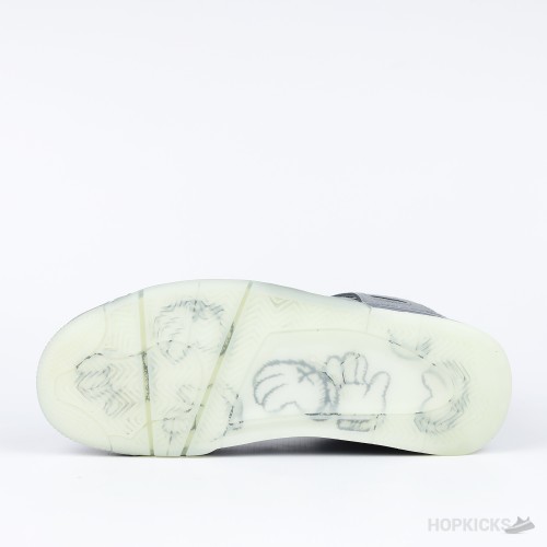 Air Jordan 4 x Kaws Grey (Glow in the Dark) (Premium Batch) Air Jordan 4 x Kaws Grey (Glow in the Dark) (Premium Batch)